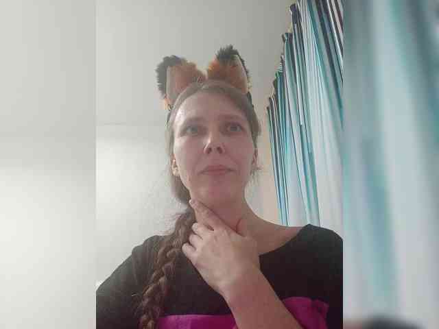 -Queen-Margo- webcam