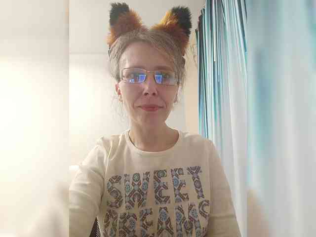 -Queen-Margo- webcam