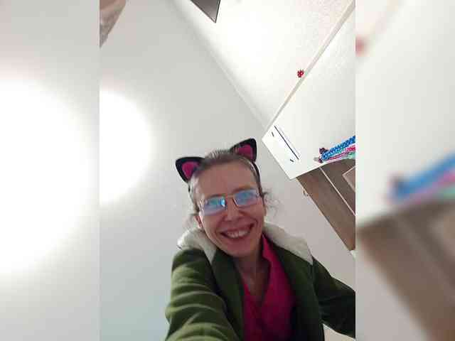 -Queen-Margo- webcam