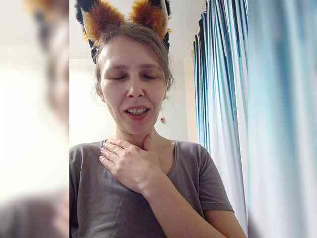 -Queen-Margo- webcam