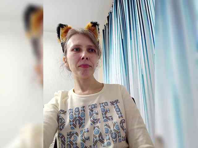 -Queen-Margo- webcam