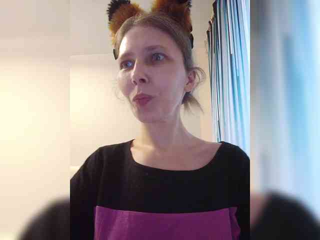 -Queen-Margo- webcam