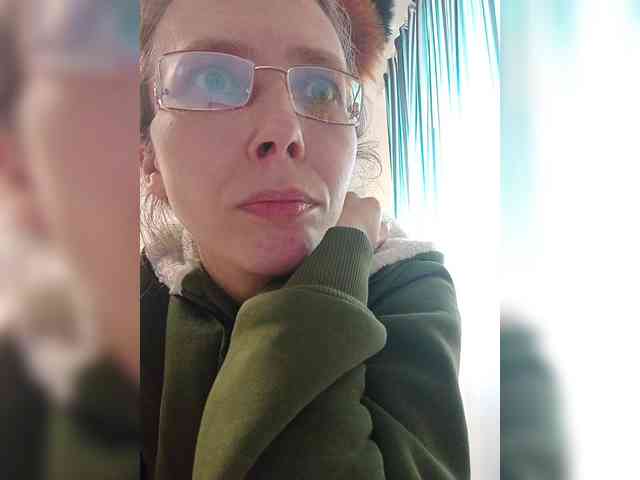 -Queen-Margo- webcam