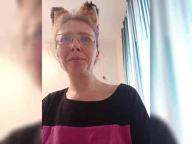 -Queen-Margo- webcam