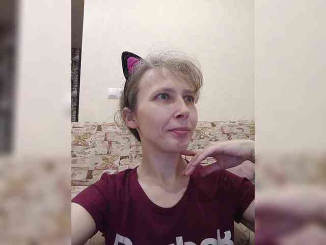 -Queen-Margo- webcam