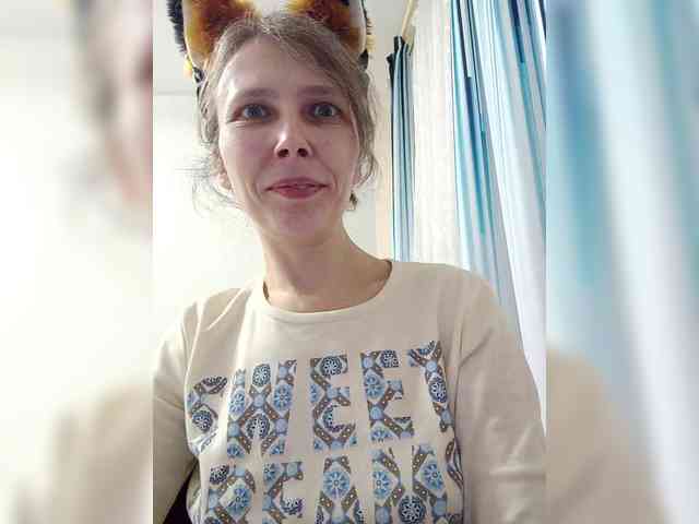 -Queen-Margo- webcam