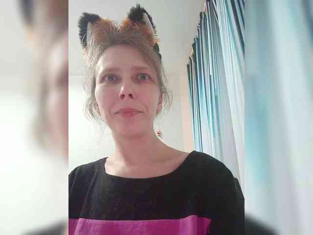 -Queen-Margo- webcam