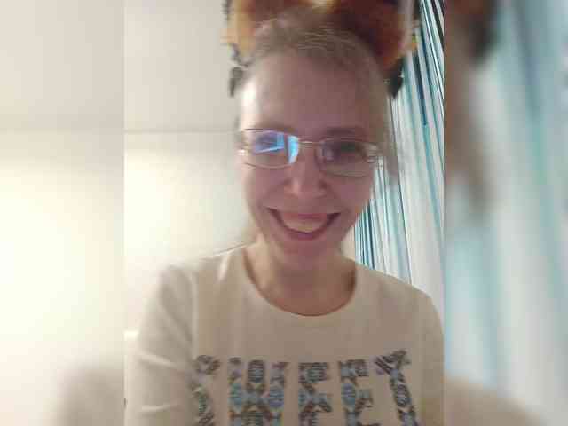 -Queen-Margo- webcam