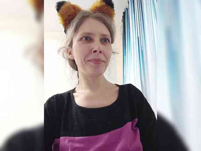 -Queen-Margo- webcam