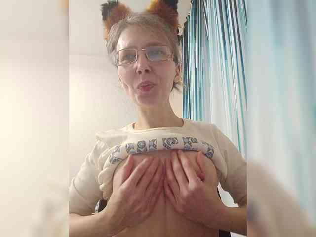 -Queen-Margo- webcam