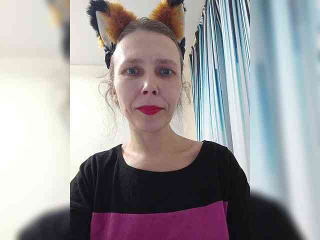 -Queen-Margo- webcam