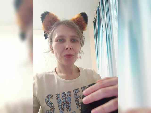 -Queen-Margo- webcam