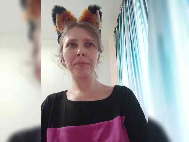 -Queen-Margo- webcam