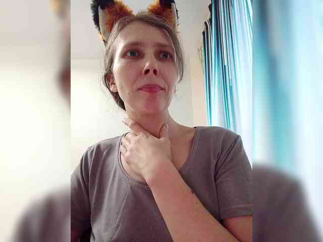 -Queen-Margo- webcam