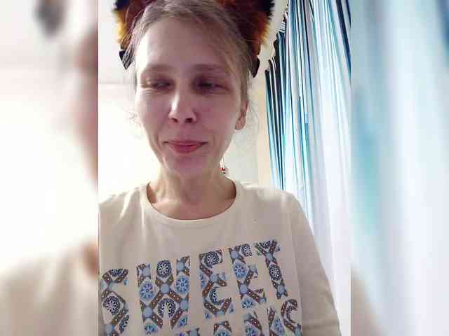 -Queen-Margo- webcam