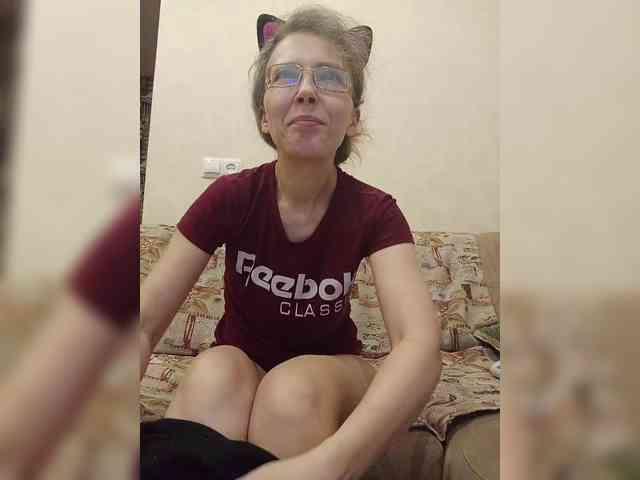 -Queen-Margo- webcam