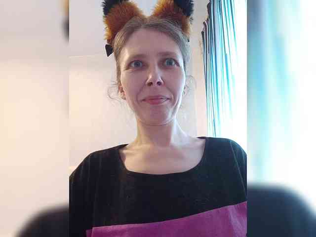 -Queen-Margo- webcam