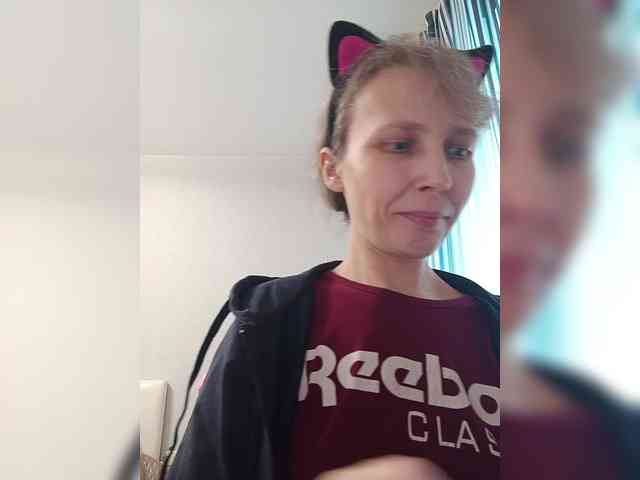-Queen-Margo- webcam