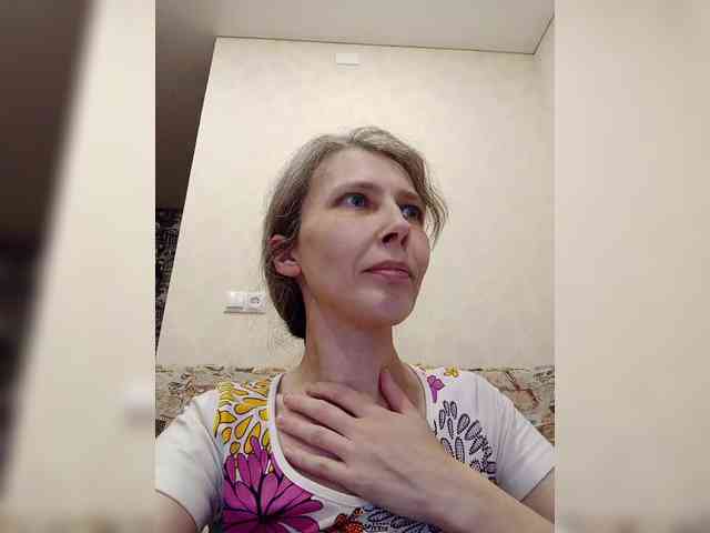 -Queen-Margo- webcam