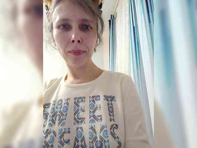 -Queen-Margo- webcam