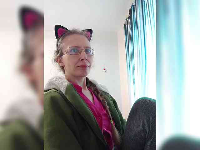 -Queen-Margo- webcam