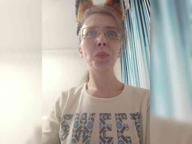 -Queen-Margo- webcam