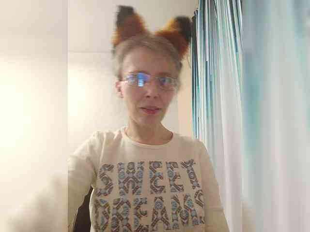 -Queen-Margo- webcam