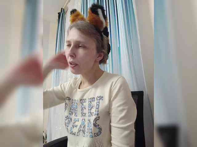 -Queen-Margo- webcam