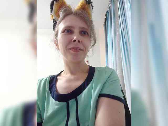 -Queen-Margo- webcam