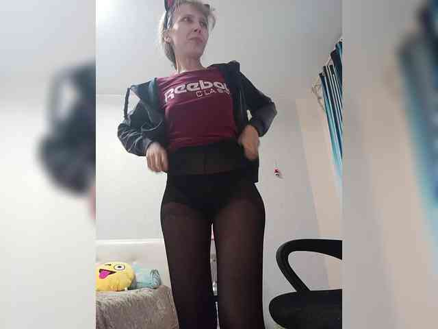 -Queen-Margo- webcam