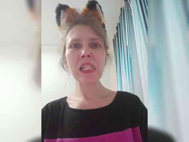 -Queen-Margo- webcam