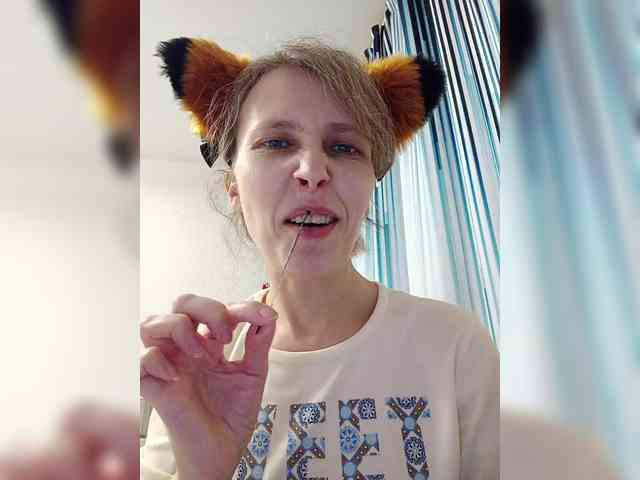 -Queen-Margo- webcam