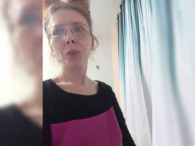 -Queen-Margo- webcam