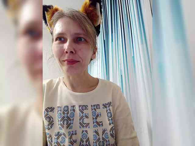 -Queen-Margo- webcam