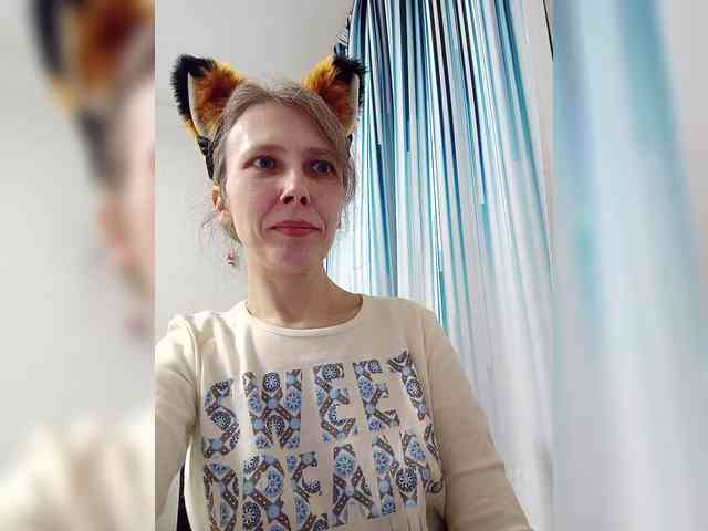 -Queen-Margo- webcam