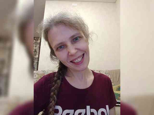 -Queen-Margo- webcam