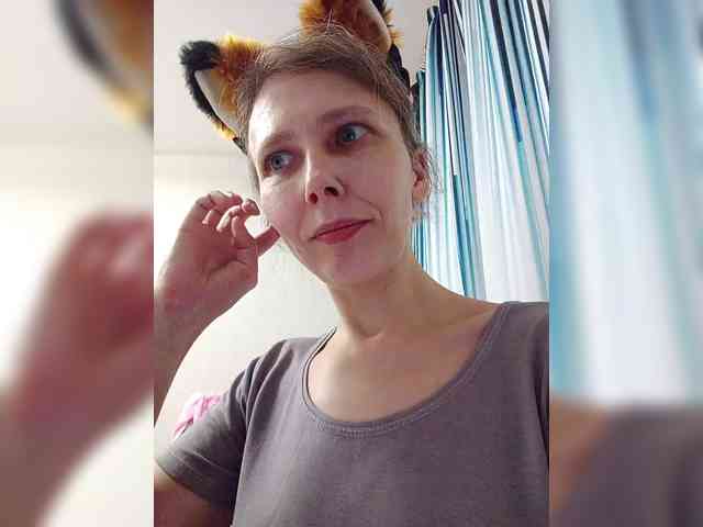 -Queen-Margo- webcam