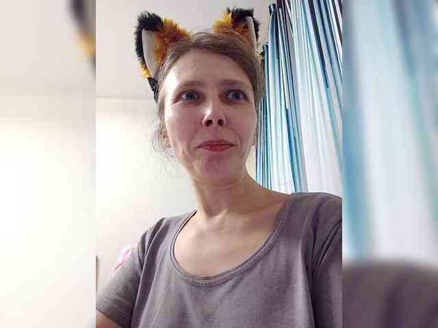 -Queen-Margo- webcam