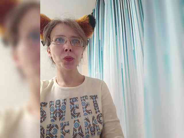 -Queen-Margo- webcam