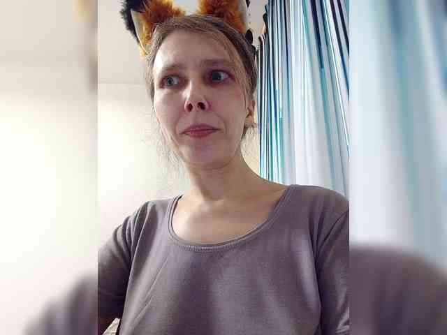 -Queen-Margo- webcam