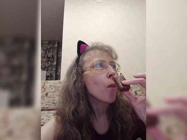 -Queen-Margo- webcam