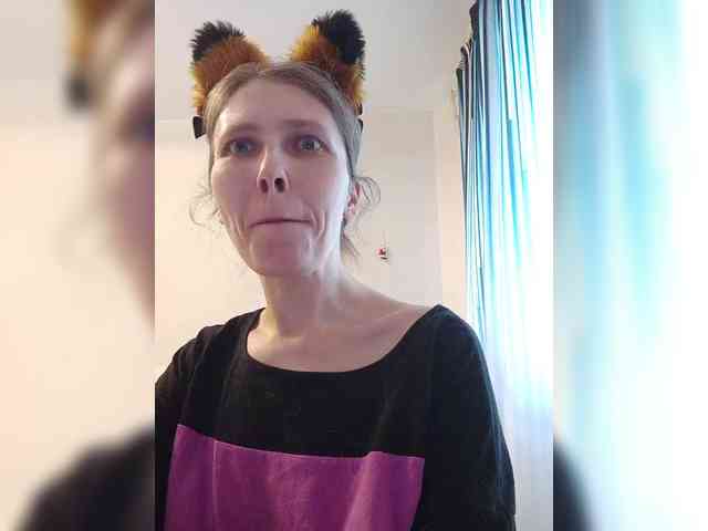 -Queen-Margo- webcam