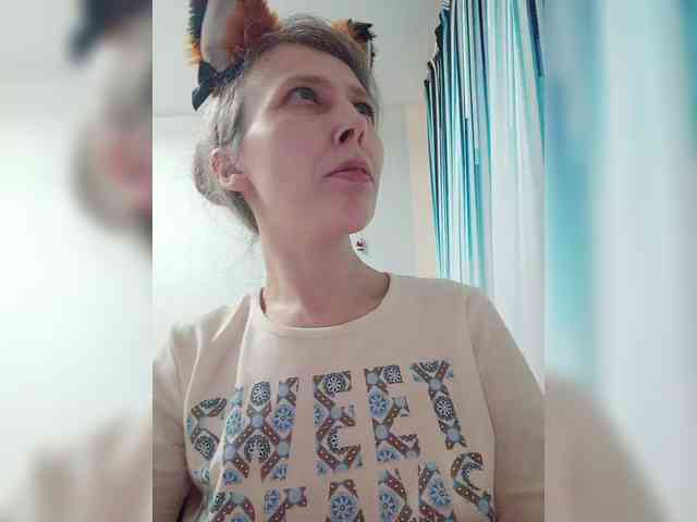 -Queen-Margo- webcam