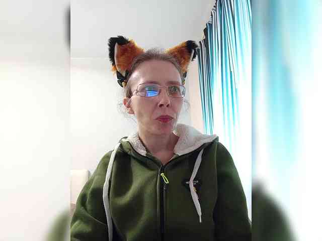 -Queen-Margo- webcam