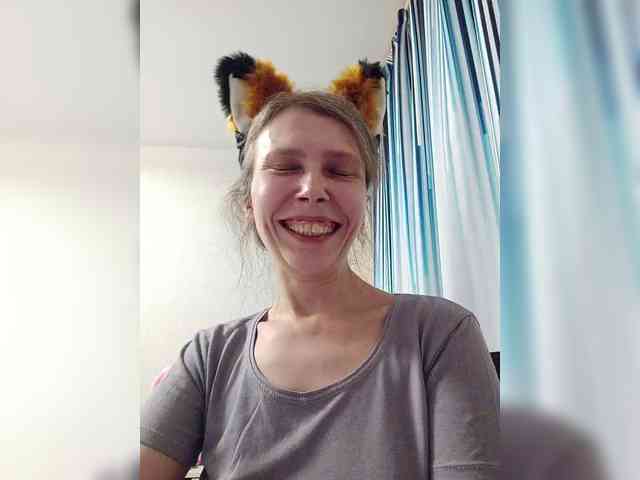 -Queen-Margo- webcam