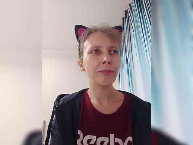 -Queen-Margo- webcam