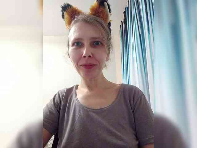 -Queen-Margo- webcam