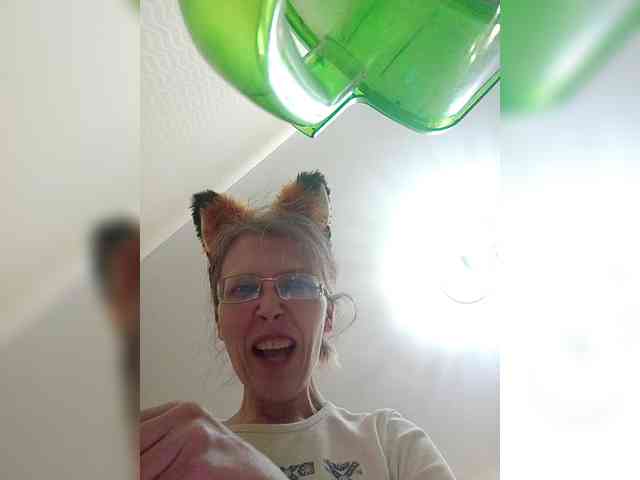 -Queen-Margo- webcam