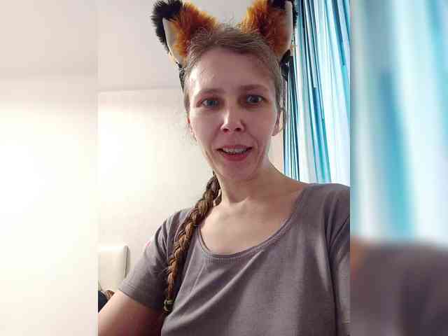 -Queen-Margo- webcam