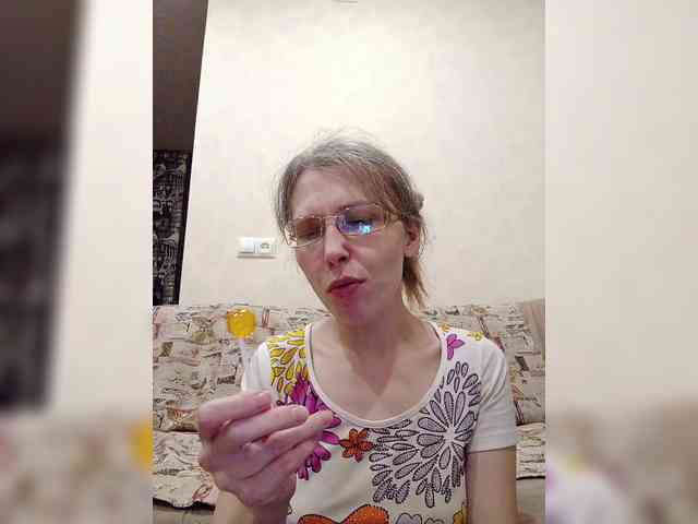 -Queen-Margo- webcam